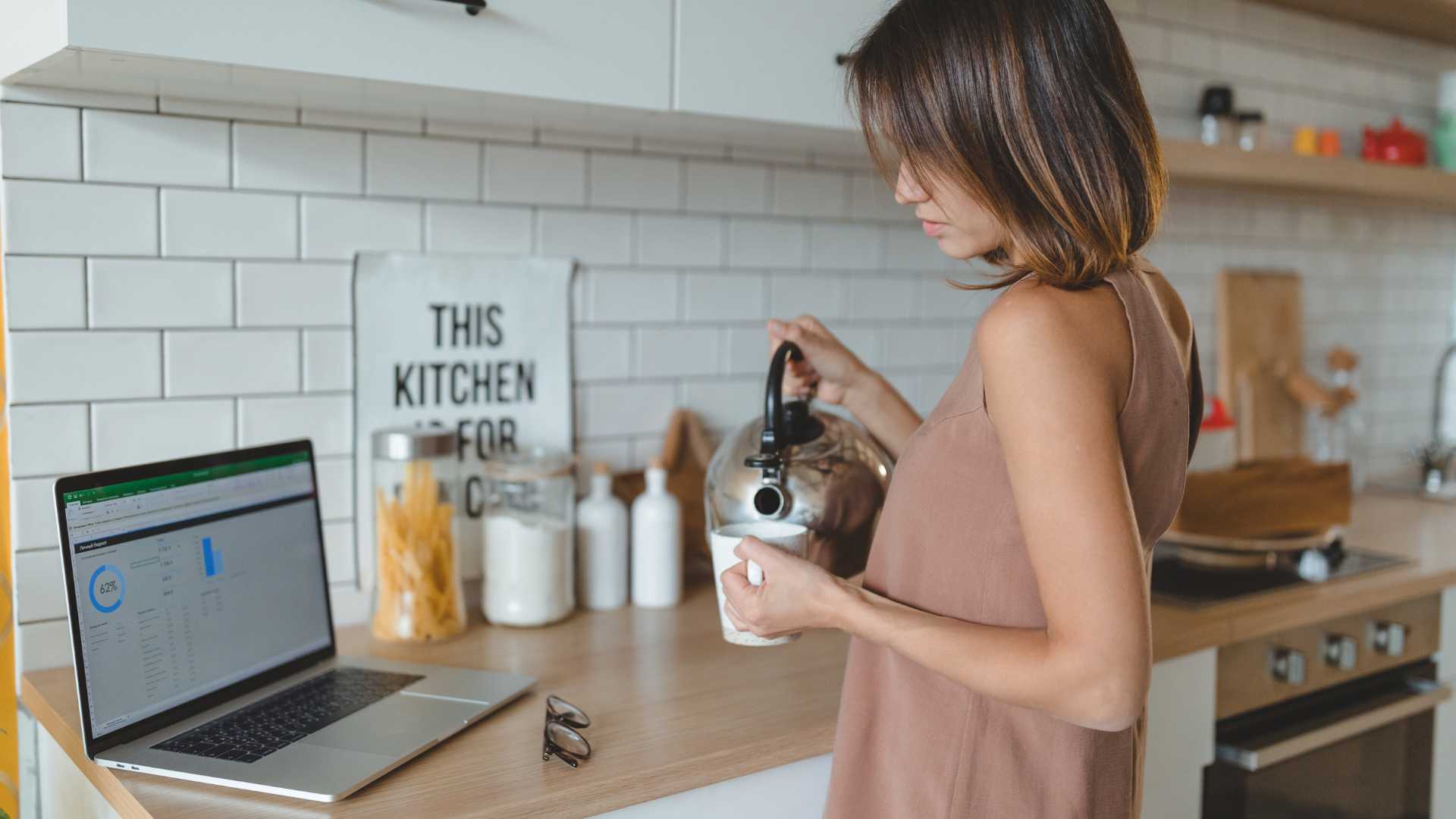 Guide to Popular Cafe Drinks at Home
